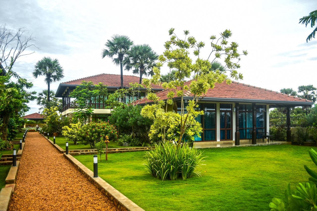 Dream Garden Hotel Vịnh Arugam Ngoại thất bức ảnh